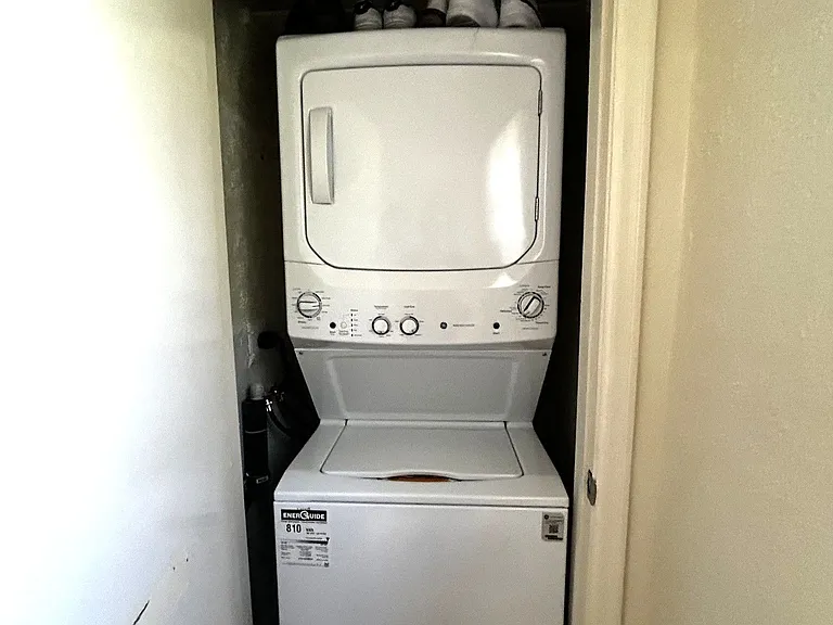 6 Hiawatha Pkwy #UPPER LEVEL — Photo 19