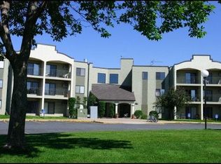 2575 Ivy Ave E APT 108, Maplewood, MN 55119
