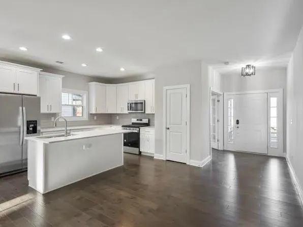 2708 Eagles Crest Ln, Decatur, GA 30034