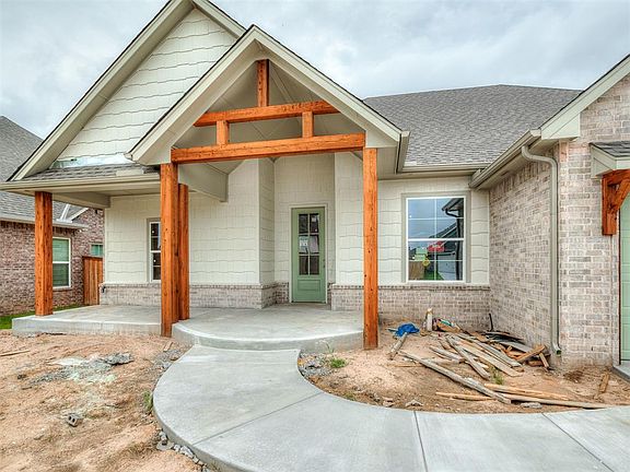 4th image of 3912 Skyler Way