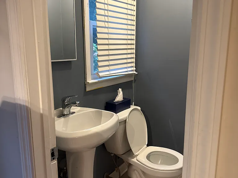 19 Enright Ave — Photo 10