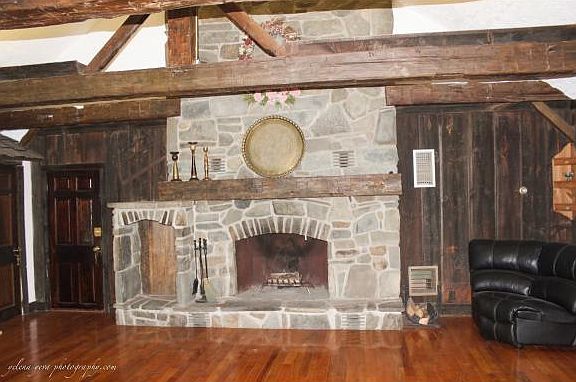 5th image of 4028 Lauderdale Dr