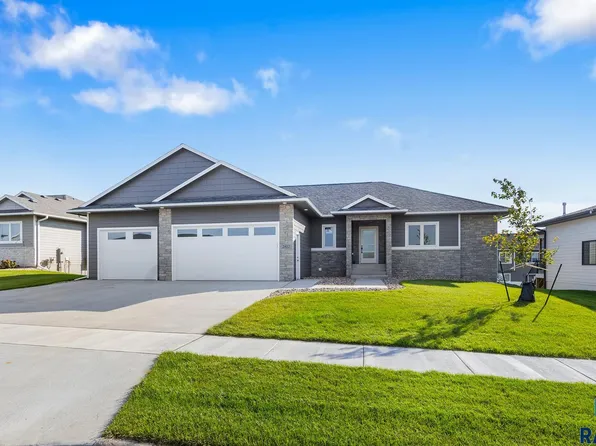 2812 S Faith Ave, Sioux Falls, SD 57110