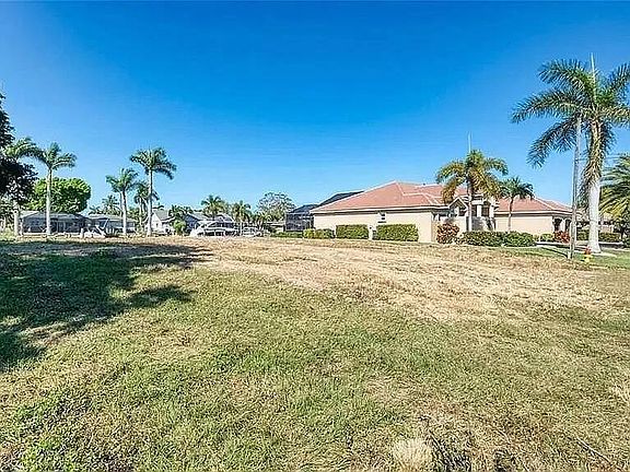 5th image of 5216 SW 10th AVE