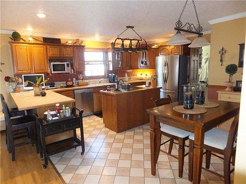 5th image of 748 N Kieran Dr