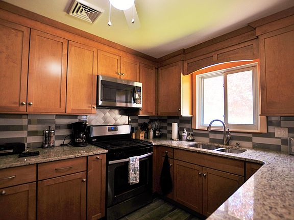 3rd image of 4715 Oaklawn Avenue Ext