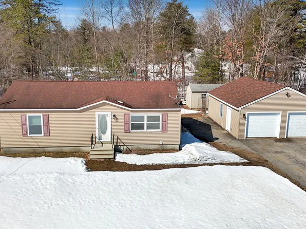 67 Kingswood Avenue, Hollis, ME 04042