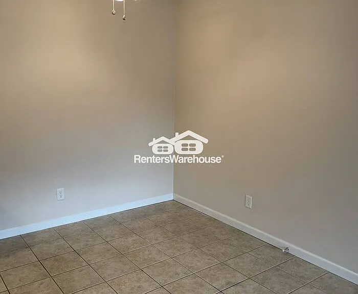 1464 Hawks Nest Dr #G — Photo 8