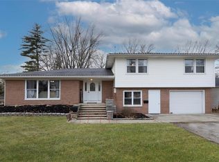 221 Quarry St, Staunton, IL 62088