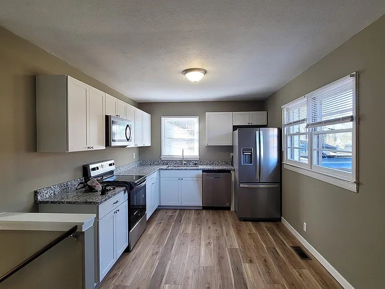 5501 Southampton Rd — Photo 6