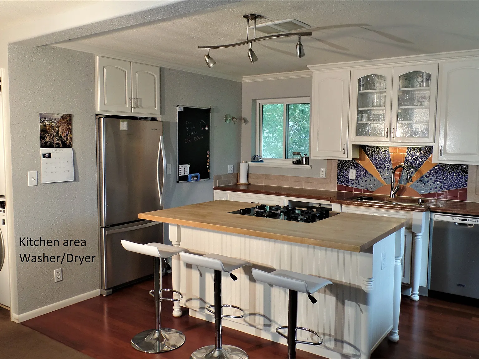 3 bed, 1200 sqft, $3,500 — Photo 4