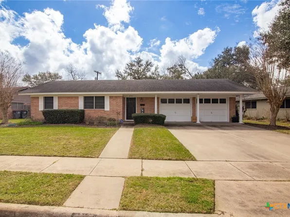 2701 College Dr, Victoria, TX 77901
