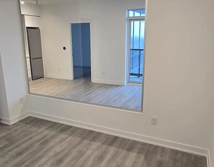 5105 Hurontario St #603 — Photo 14