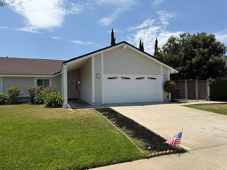 632 Heather Ave — Photo 3
