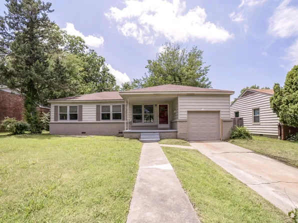 1618 S Ash Pl, Broken Arrow, OK 74012