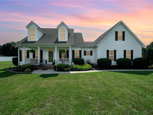 262 Deal Estates Dr, China Grove, NC 28023