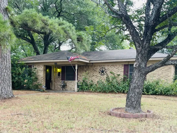 1420 Sycamore Ave, Corsicana, TX 75110