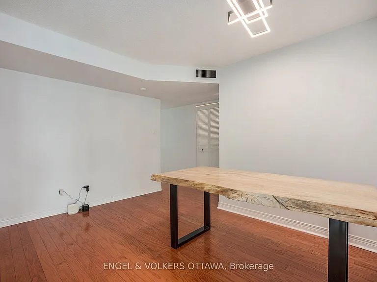 550 Cambridge St S #507 — Photo 6