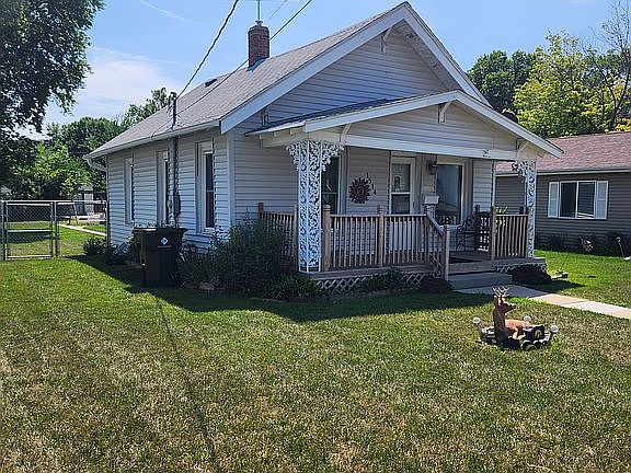 2nd image of 1514 W 29th St