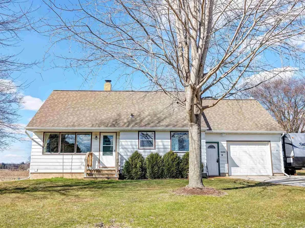 E1752 County Road J, Kewaunee, WI 54216