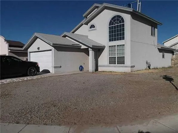 10453 Valle Fertil Dr, Socorro, TX 79927