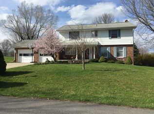 36 Hillcrest Ln, Bridgeport, WV 26330
