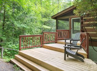 14 Weeping Cherry Forest Rd, Fairview, NC 28730