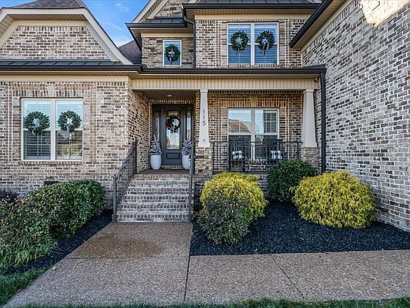 3rd image of 115 Shady Hollow Dr