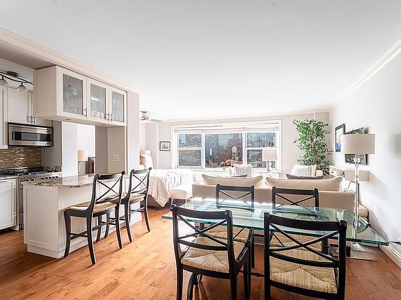 3rd image of 440 E 79th St APT 12H