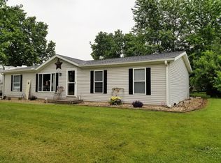 208 2nd St E, Lyndon, IL 61261