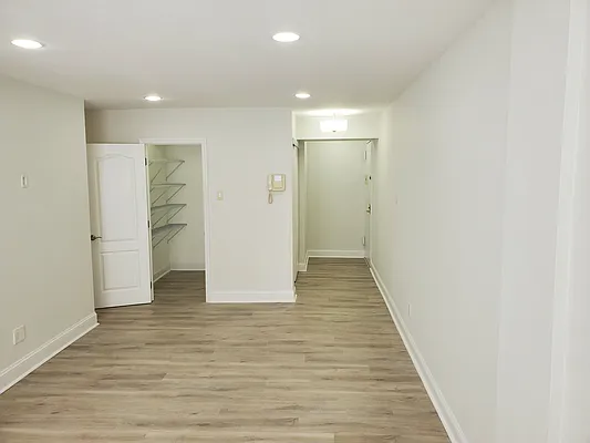 Sold by Amerihomes Realty of NY | media 11