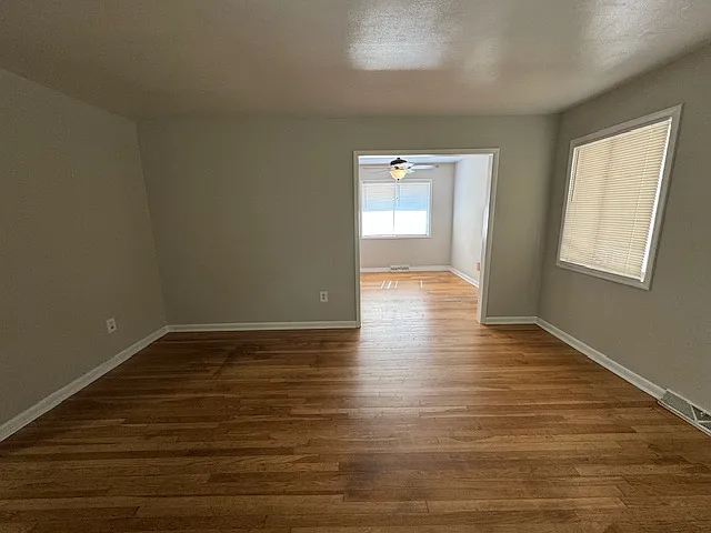 Building Photo - 104 Sunnydale Dr