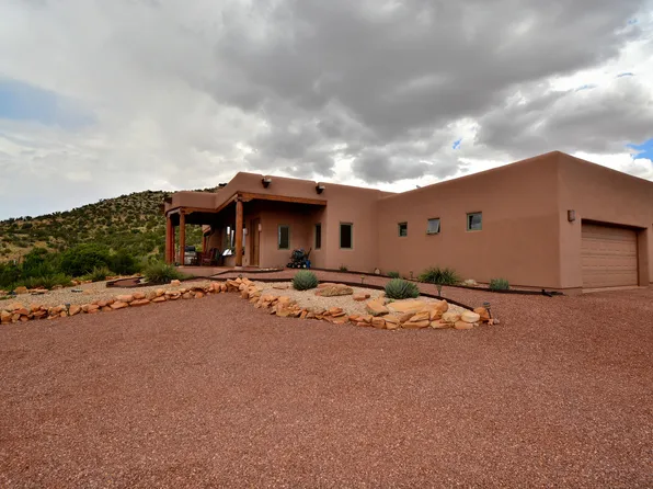 1952 Deer Canyon Trl, Mountainair, NM 87036