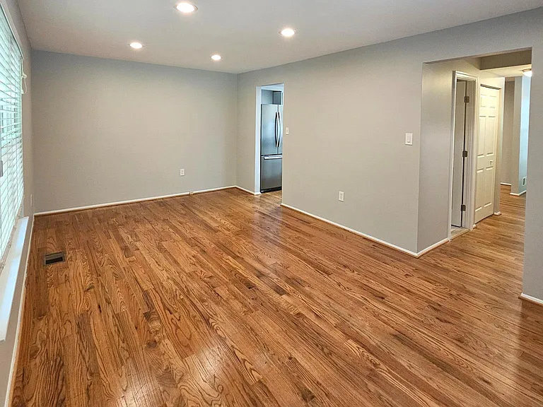 6430 Shannon Station Ct — Photo 14