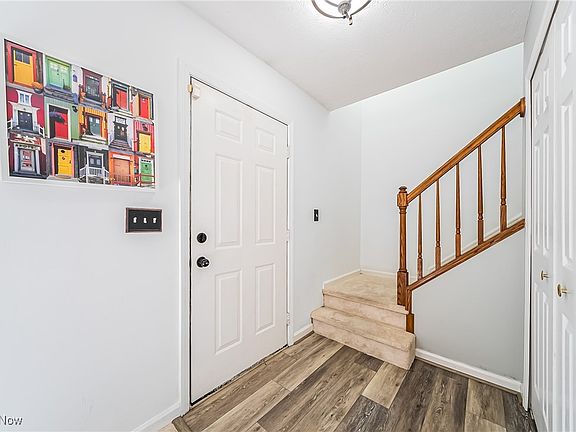 4th image of 8607 Strawbridge Cir