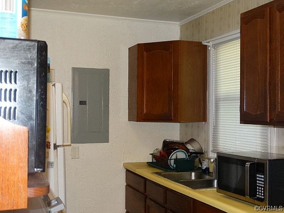 2nd image of 4216 Fayette Cir