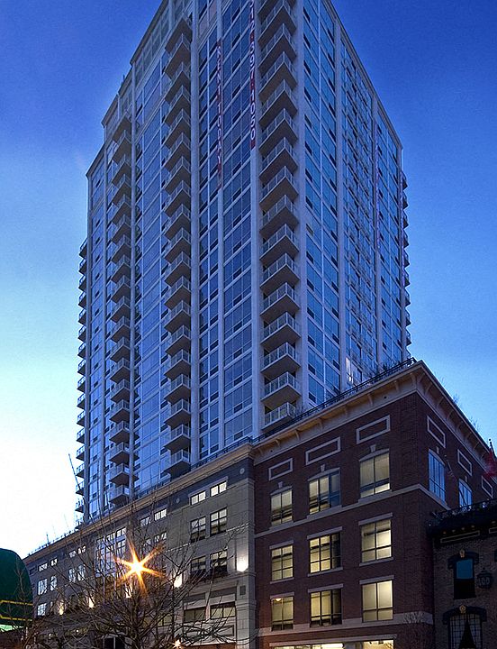 Ideally located in the coveted River North neighborhood of Chicago