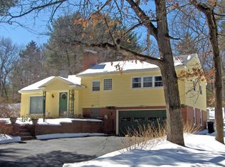 164 Beacon St, Andover, MA 01810