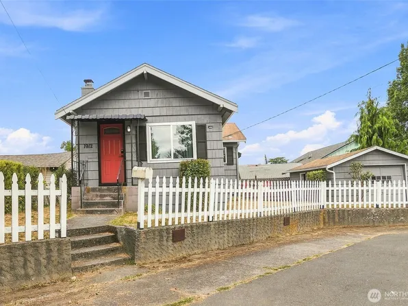1912 7th Street, Bremerton, WA 98337