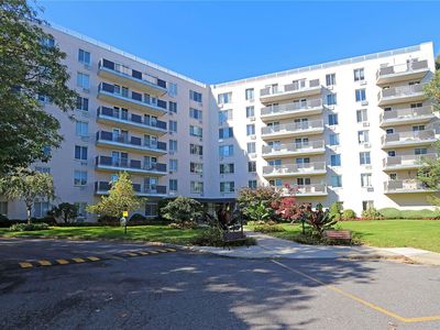135 Post Avenue #1O, Westbury, NY, 11590