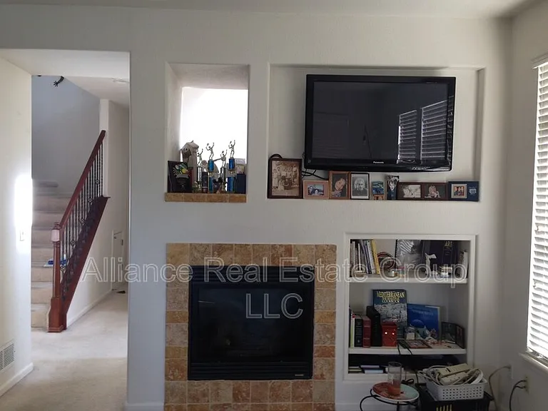 8906 E Otero Pl — Photo 9
