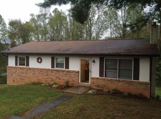 103 Days End Rd, Elizabethton, TN 37643