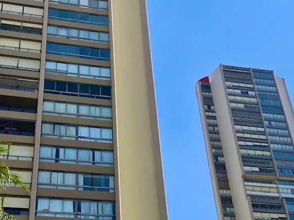581 Kamoku St APT 906, Honolulu, HI 96826