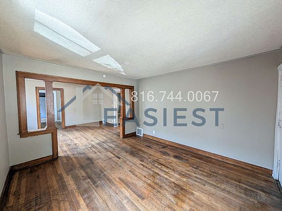2nd image of 2332 Hardesty Ave