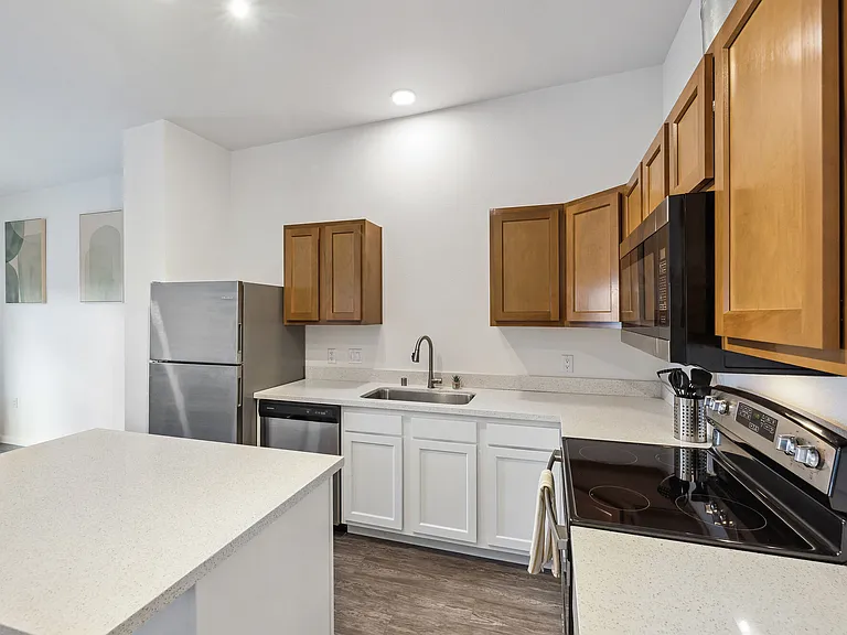 Pullman Lofts — Photo 36