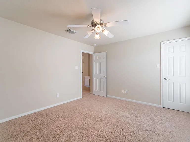 139 S Rocky Point Cir — Photo 44