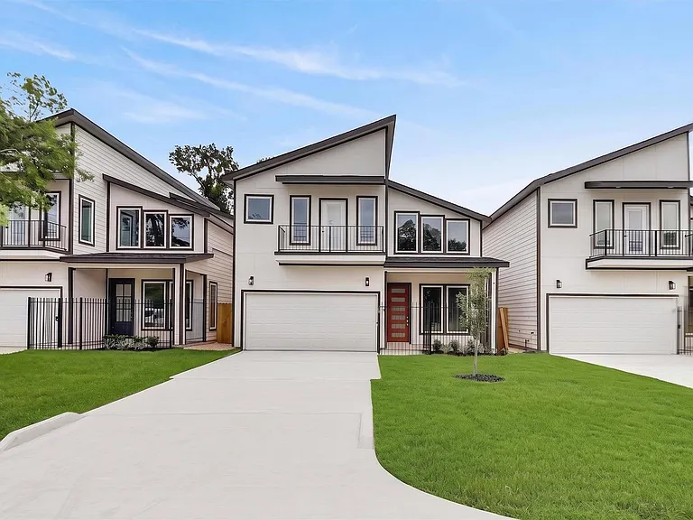 1067 Ferguson Way — Photo 1