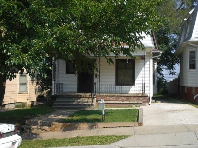1st image of 3032 Marcy St