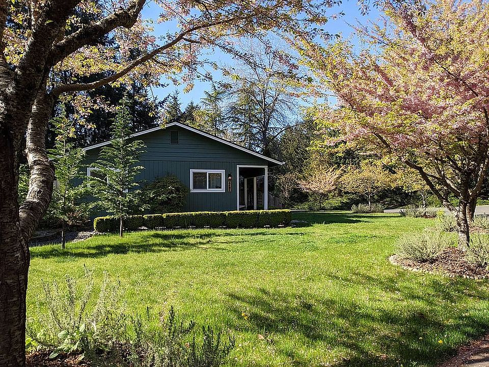 2nd image of 3401 Ida Jane Way SE