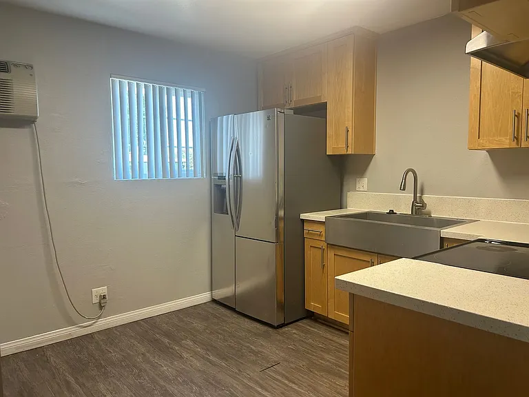 Villa Del Sol Apartments — Photo 90